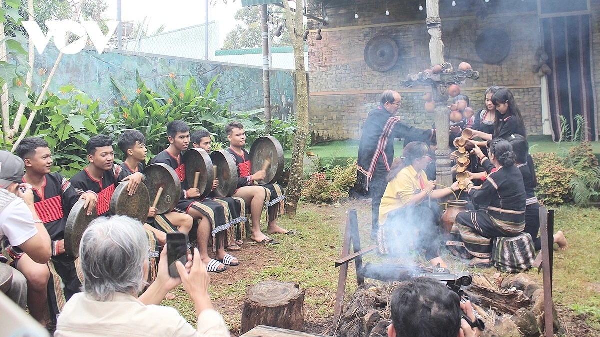 Kong caing di urang bangsa Tay Nguyen