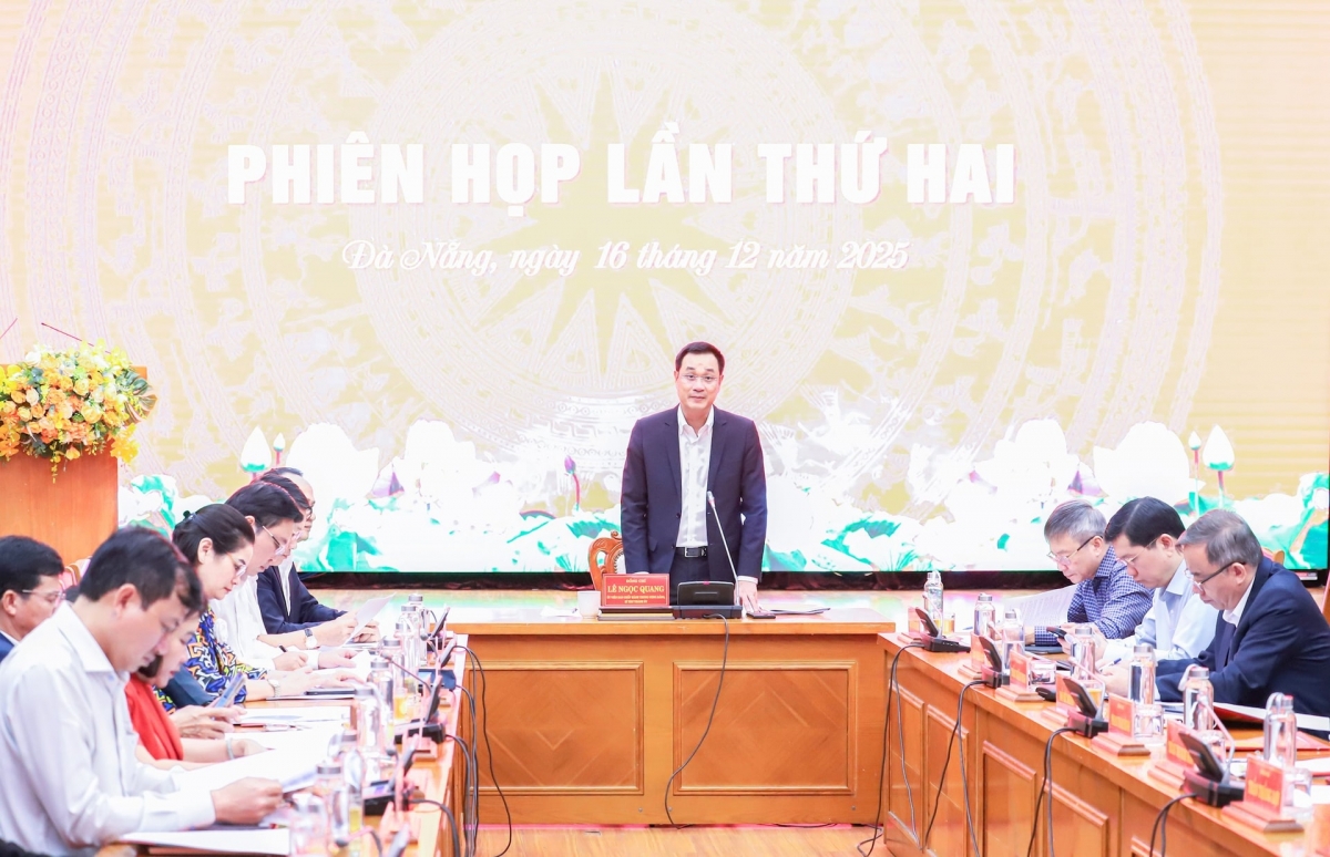 Quang cảnh phiên họp. Ảnh: NGỌC PHÚ