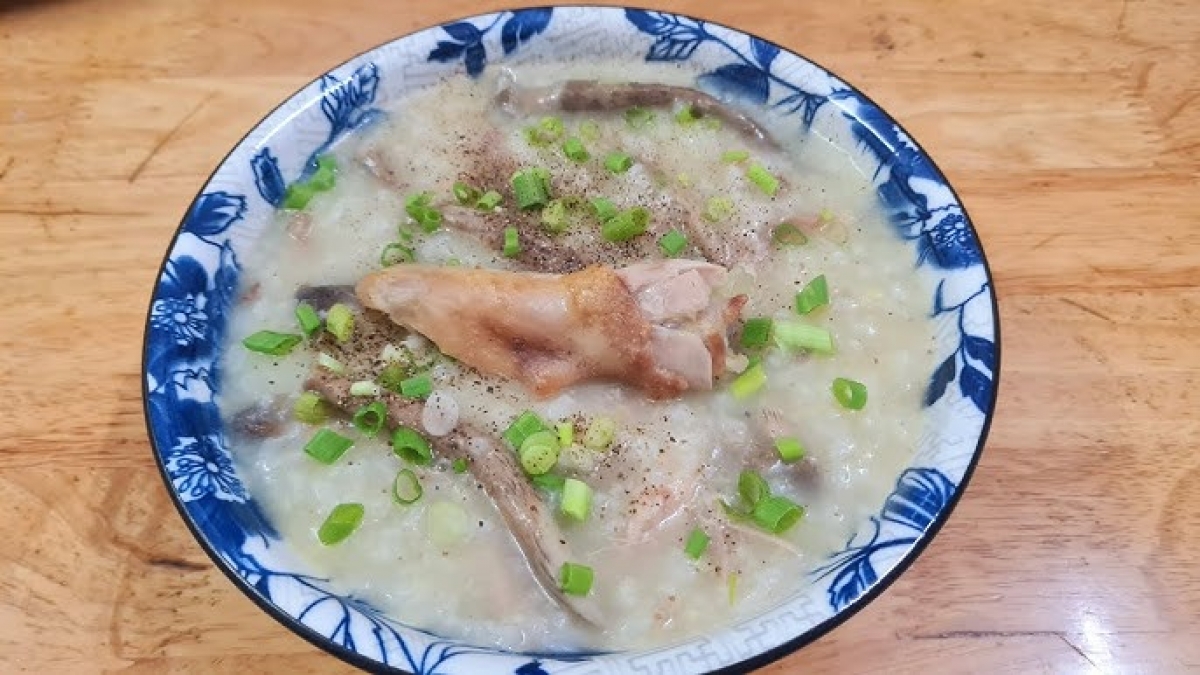 
Mơnhan chăo iĕr pơmou ja, tơmam xa ƀou phu bek 'lơ̆ng