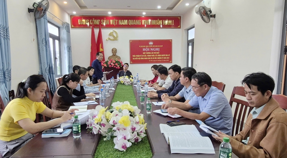 Ban Thường trực Ủy ban MTTQ Việt Nam xã Gò Nổi tổ chức Hội nghị hiệp thương lần thứ nhất thống nhất số lượng, cơ cấu, thành phần. Ảnh: H.G-Báo Đà Nẵng