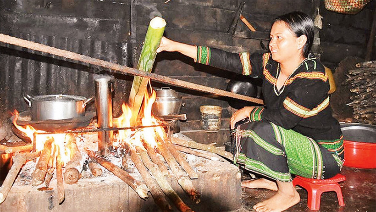 Ngak ia bai njam glai