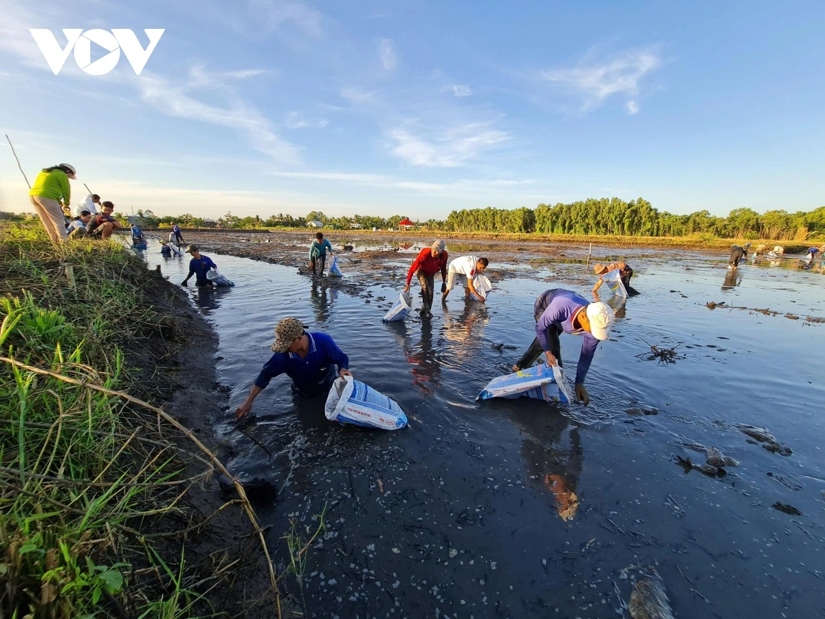  Urang ngak nong xa Lương Tâm mek hadang