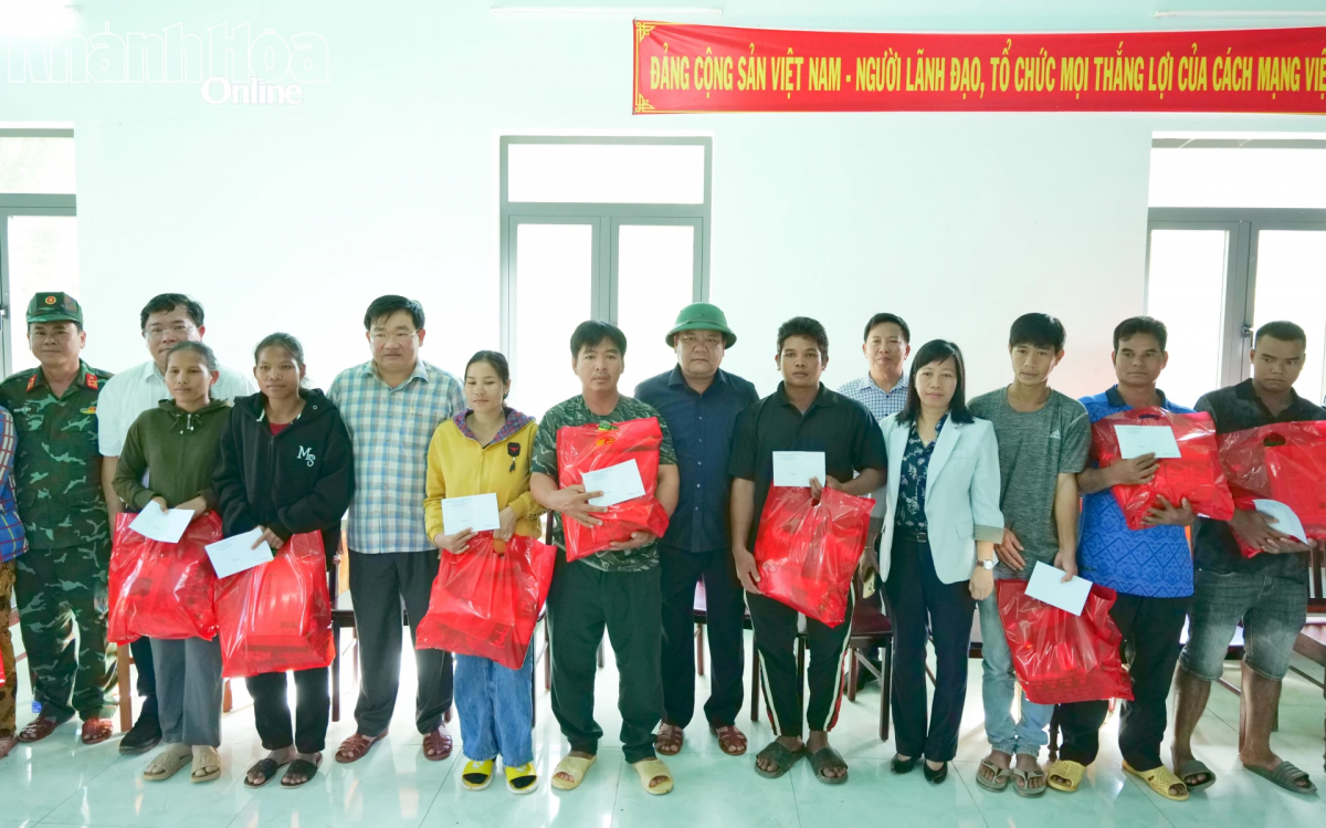 Akaok UB Bhap bini tinh ong Trần Phong alin kaya ka dom baoh sang khat lahik trak di palei Bậc Rây 1