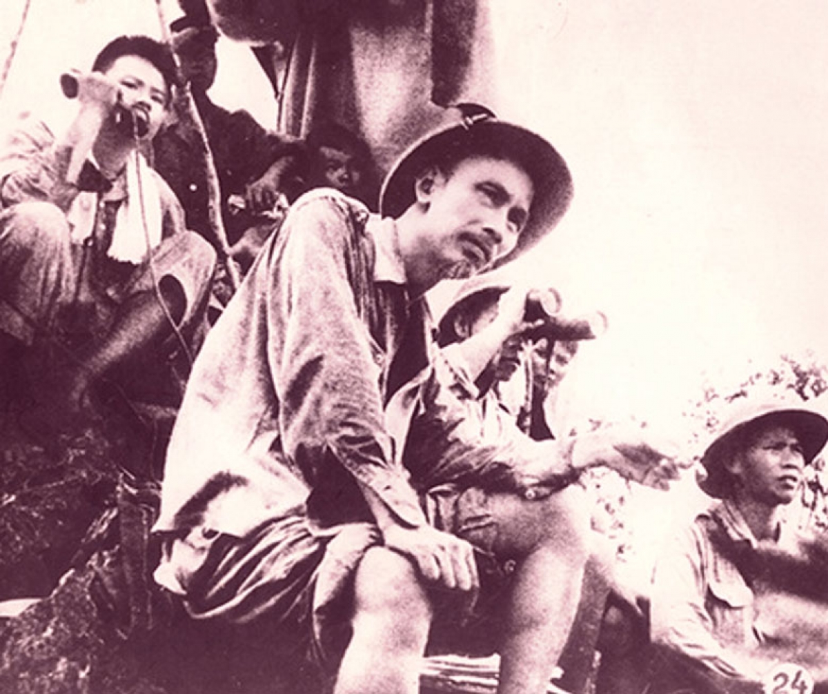 Rùp ai bơh tàm internet