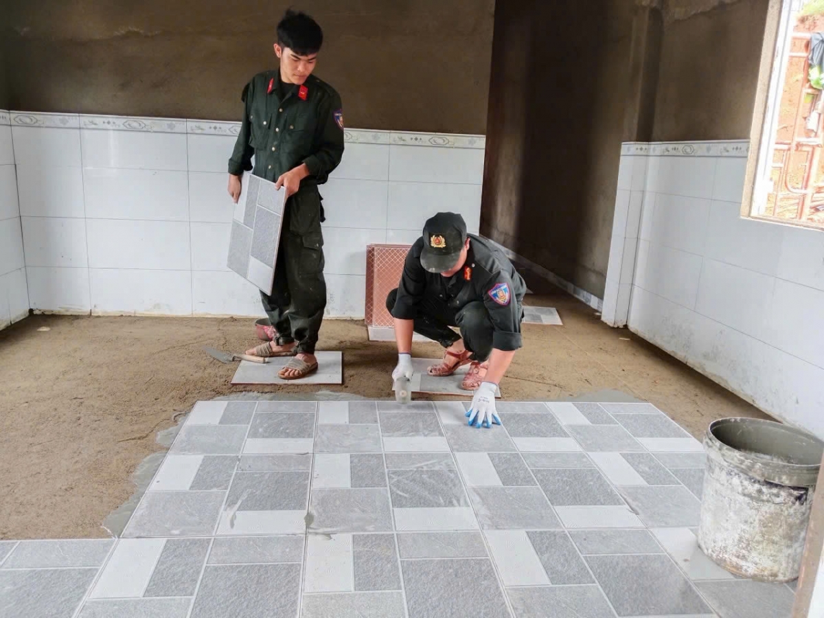 Công an kơl ƀon lan ƀư tay jay lôch bah dak bŭk