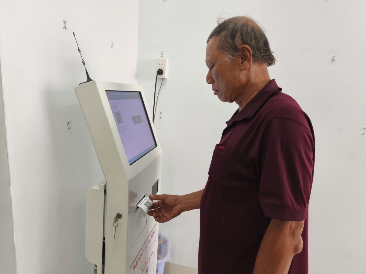 Mơnuih ƀôn sang phường Phú Yên mă mrô dŏ tơguăn ngă hră pơ-ar