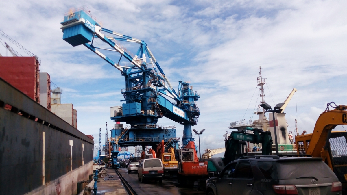 Cảng Than Trung tâm Nhiệt điện Duyên Hải