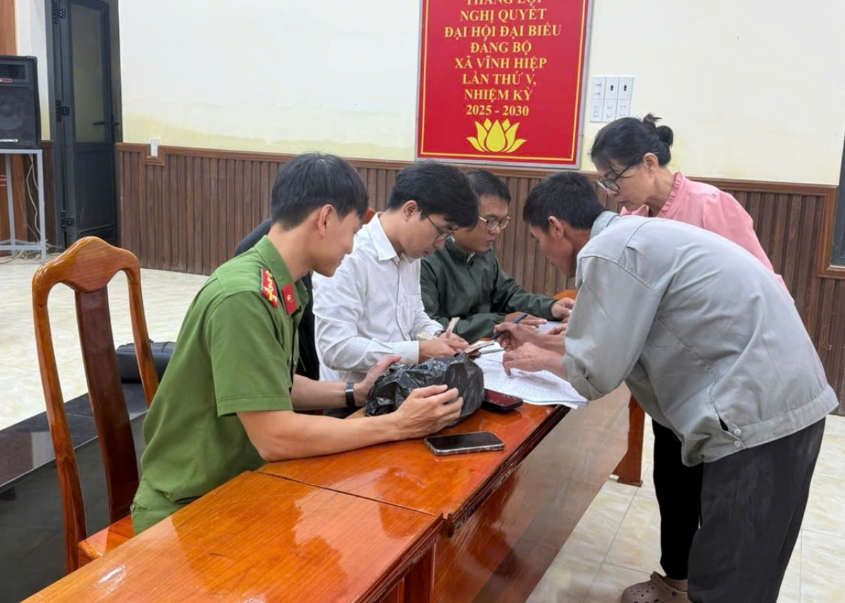 Tă tơm priă dong kờl sơnah ƀòn Tây Nha Trang, càr Khánh Hoà (rùp Tây Nha Trang)