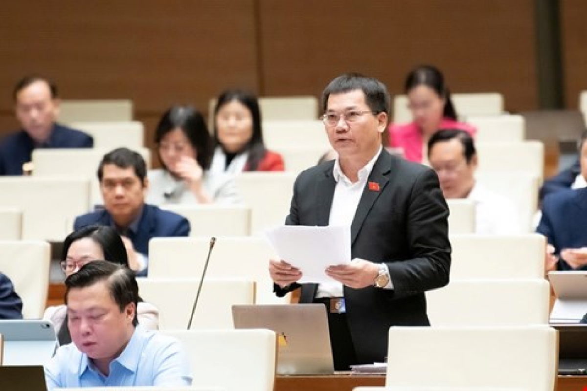 - Pô bi ala Dương Khắc Mai, êpul Lâm Đồng blŭ hrăm.