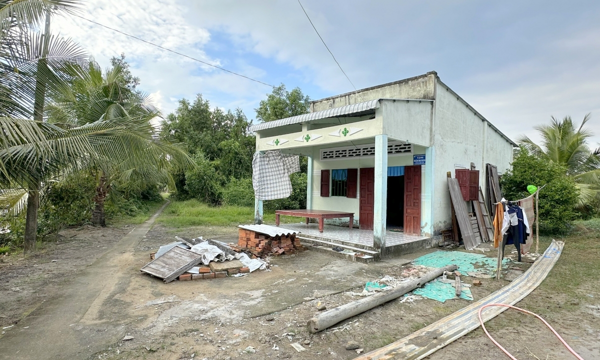 Gia đình ông Đăng được chính quyền địa phương hỗ trợ sửa chữa nhà ở