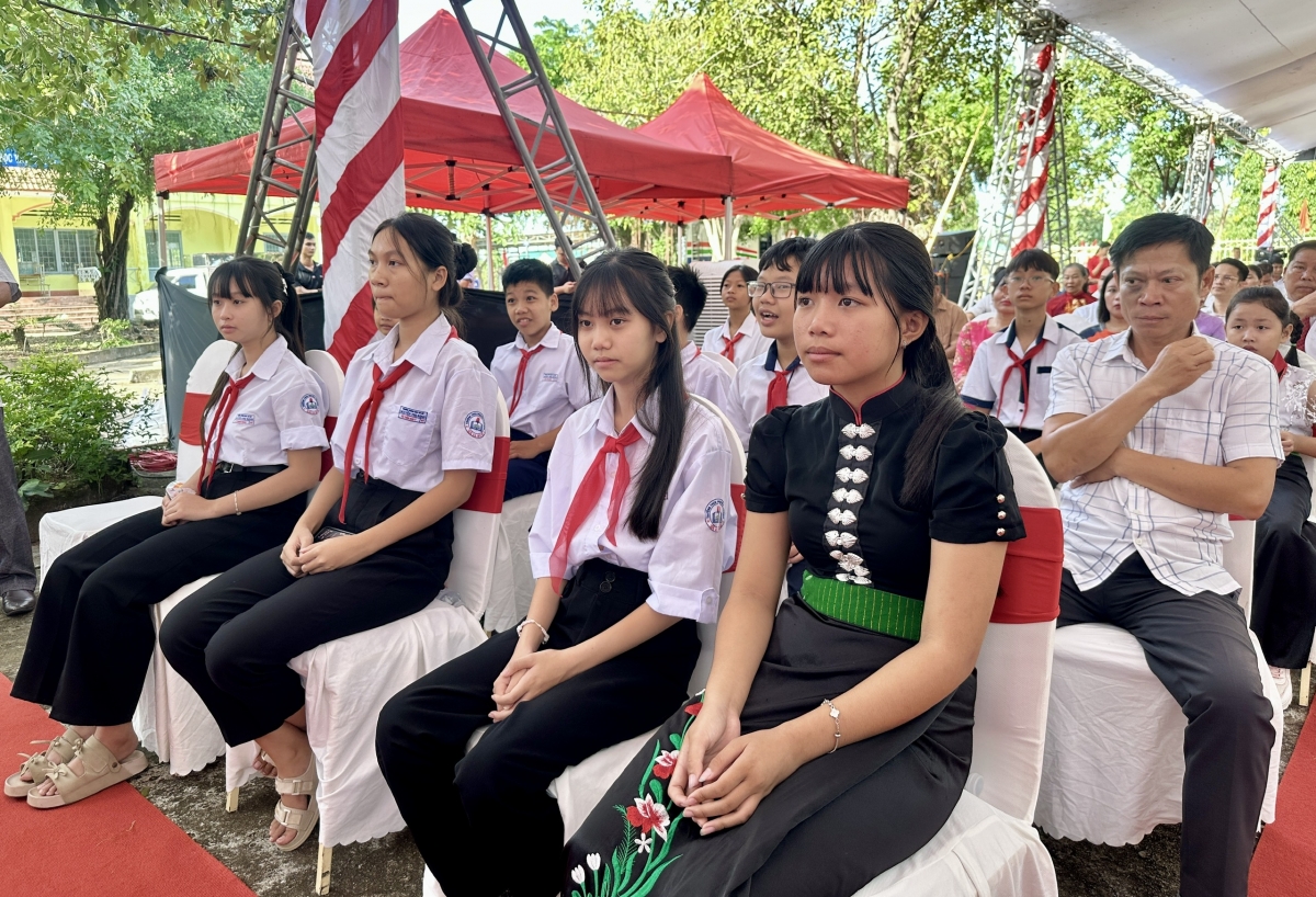 Ƀing čơđai sang hră gưl II Nguyễn Thị Định, să giăm guai Ia Rvê, Dak Lak