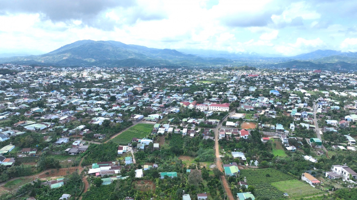 Lâm Đồng pơkâ thế mơ’no lo kơpong pơkâ pêi bauxite –titan hên kơpong kuăn pơlê rêh ối tơniăn, mâu troăng klông ki xiâm