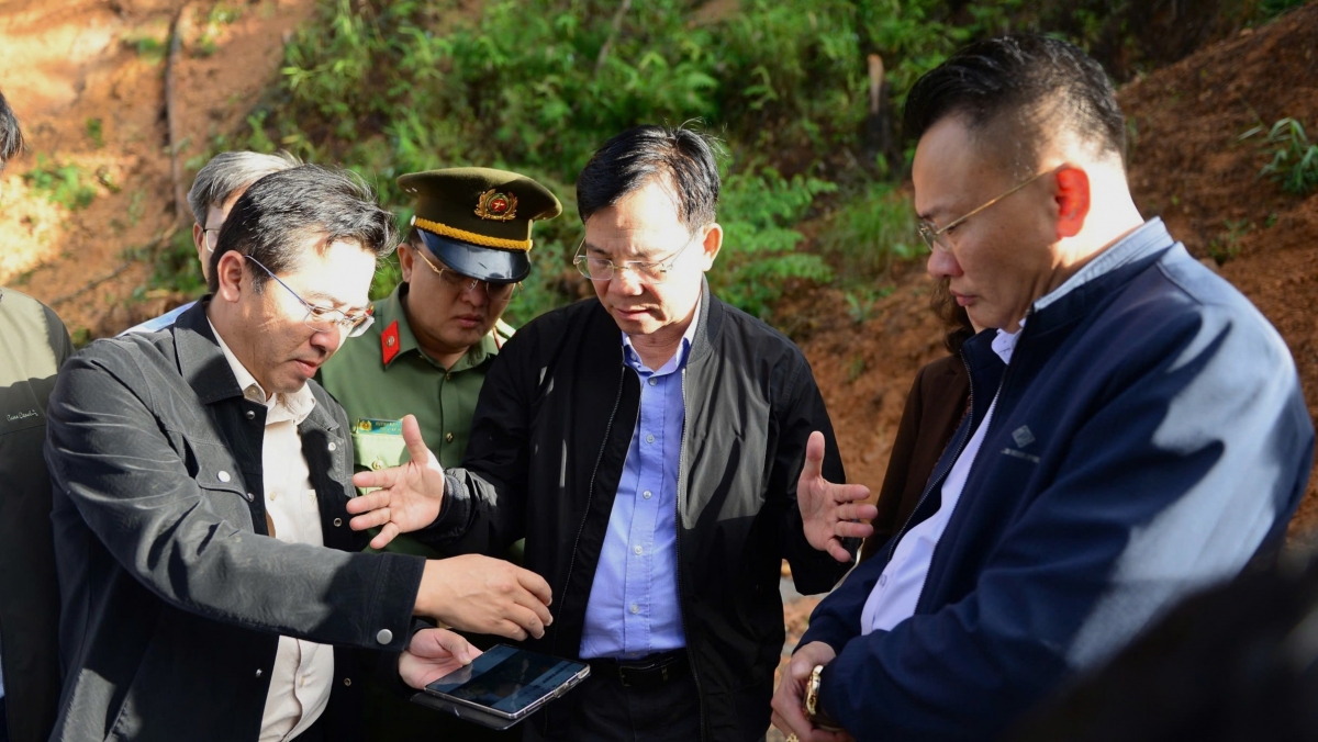 - Phung khua čar Lâm Đồng nao ksiêm dlăng klei kluh hroh ti dŭm ktuê êlan