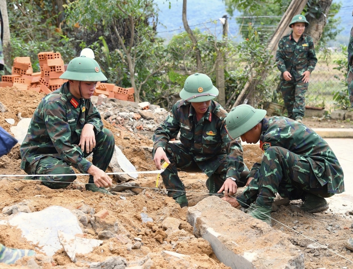 
Mpồl ling neh lơh hìu dong làng bol in jat nùs nhơm “Broă lơh Quang Trung sơr băc mhar”
