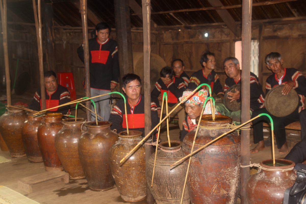 
Cau tờm hìu bal mờ cau năc chờ hờp bal gùt dar drăp tơrnờm, iăt săp dròng cing