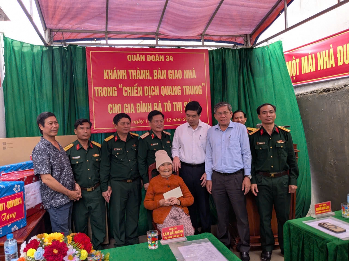 - Quân đoàn 34 jao boh sang tal êlâo hlăm “hdră êlan Quang Trung”.
 