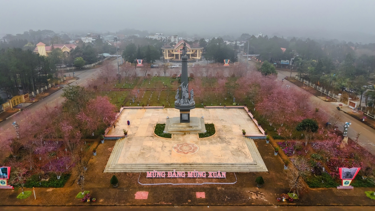 Tong krah  să Măng Đen, tơring čar Quảng Ngãi