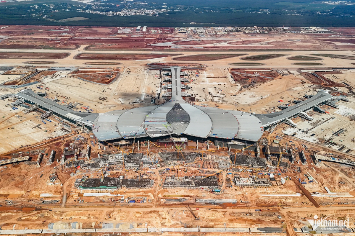 Samar chip caga ka peih pakak, peih ngak dom danak dak salam uan Nyaom Roya Ndang XIV.