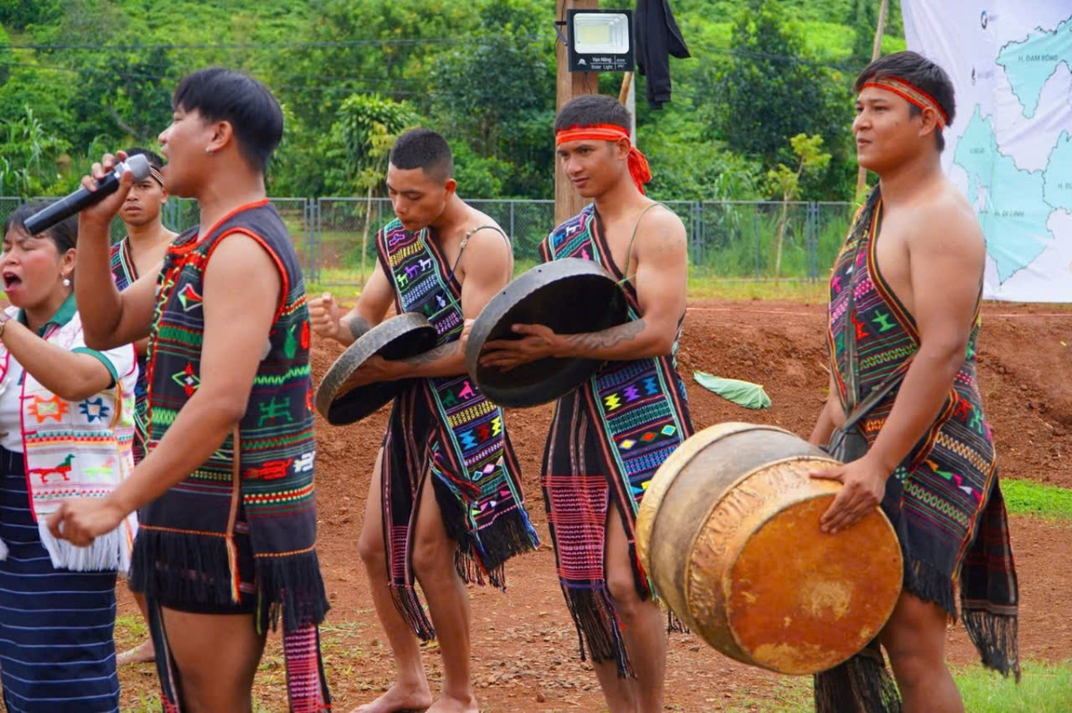 
Hơdruh tơdăm K’ho hơri tơtơl