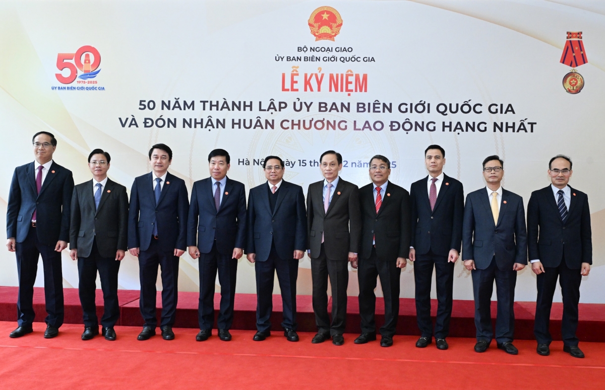 Khua dêh čar ơi Phạm Minh Chính pơhmư̆ ngă lơphet 50 thun Jơnum min guai dêh čar