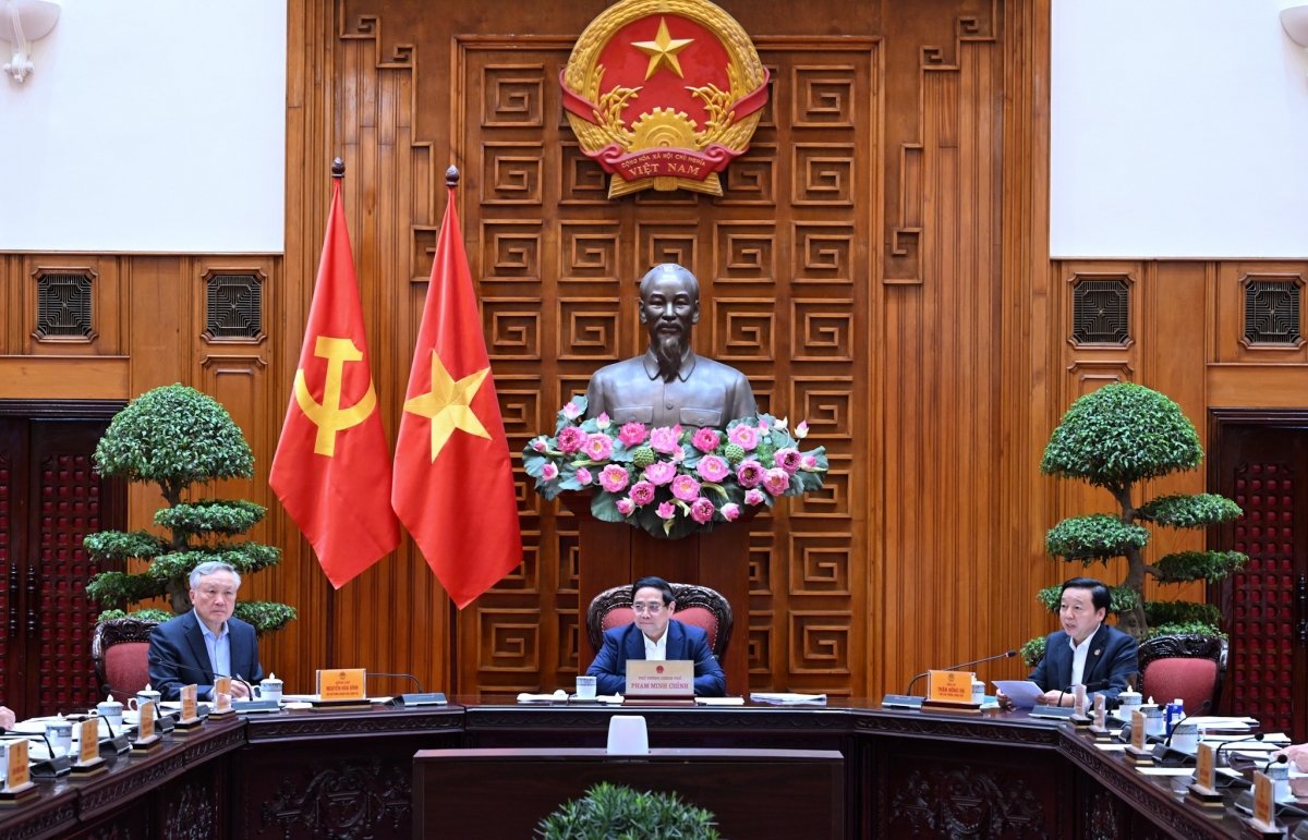 Thủ tướng Phạm Minh Chính ƀư tơm rơh rƀŭn
 