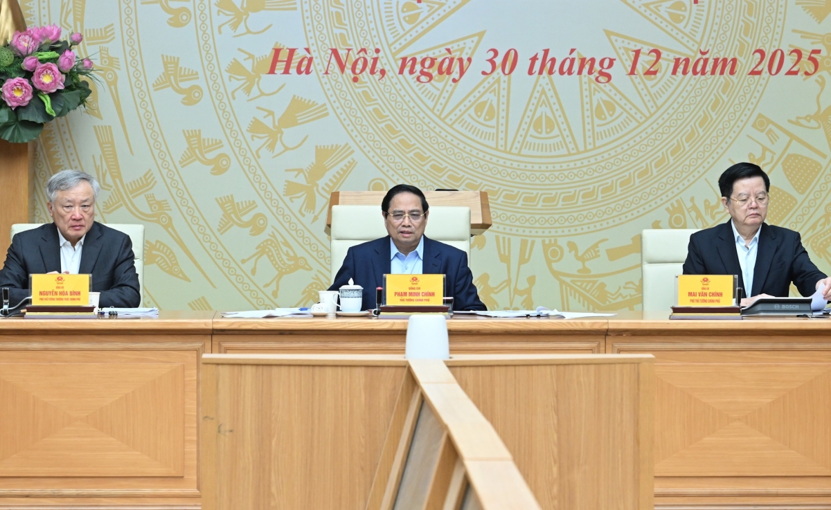 Thủ tướng đơs sồr lơh tàm Pơrjum