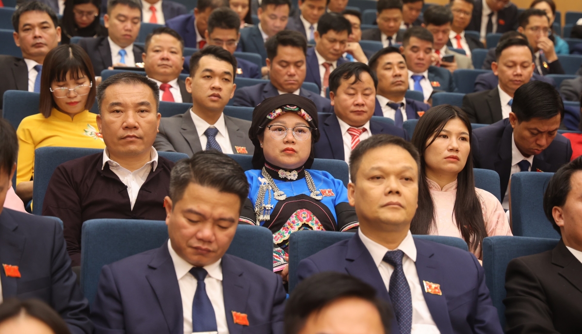 Đing nao pơtô hrăm mơnuih apăn bruă ƀơi kual plơi pla, mơnuih djuai ƀiă lĕ bruă mă yom phun amăng rơwang bruă phrâo pơ anăp anai mơ̆ng djop gưl ping gah