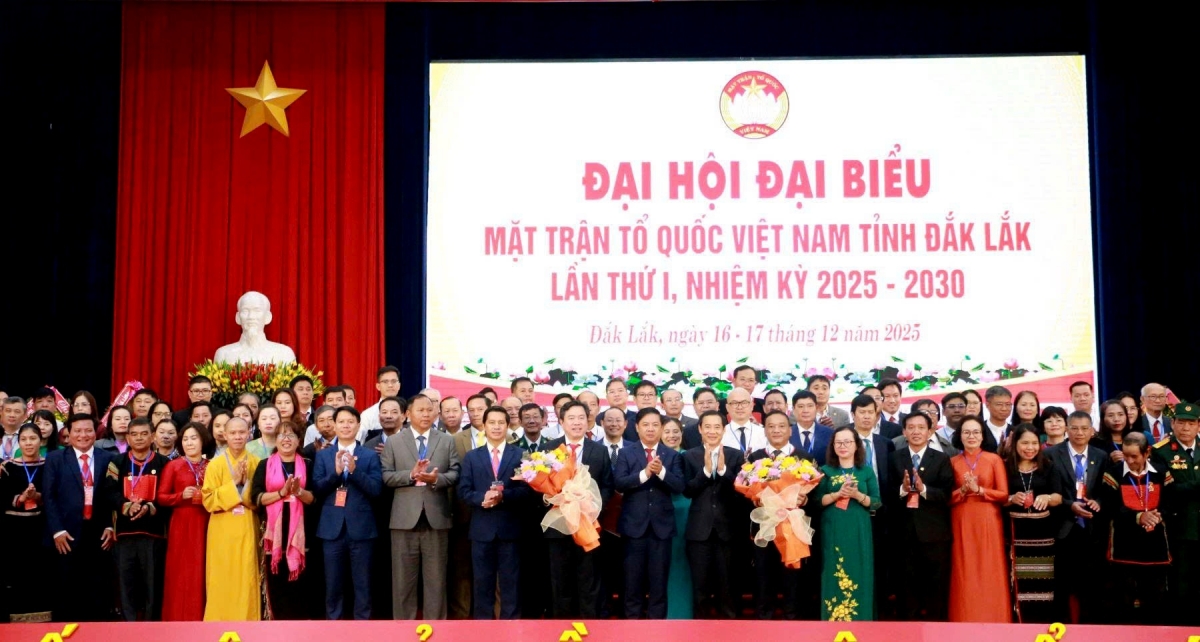 
Hơnih bơ̆ jang MTTQ Việt Nam dêh char Đắk Lắk jăl I.