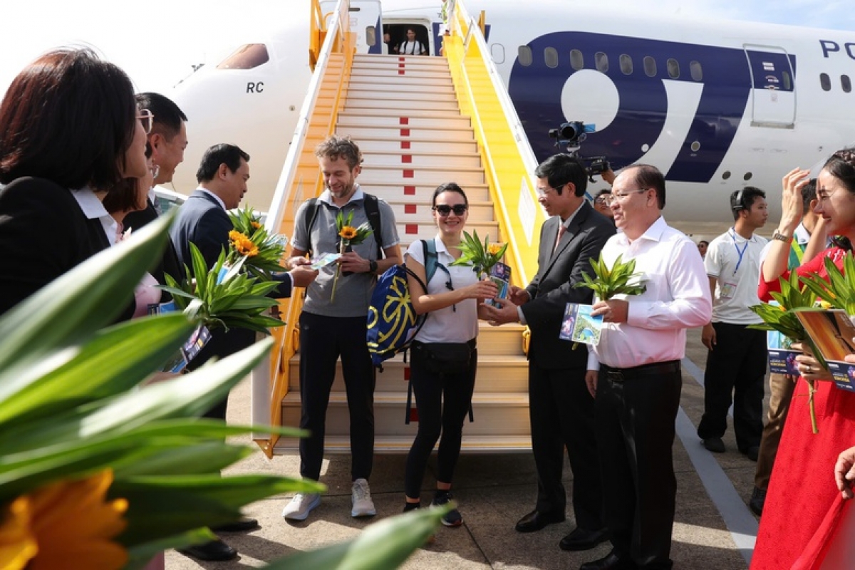 Viet Nam daok raok tuai damuai dunya ka 20 trieu dalam thun ini