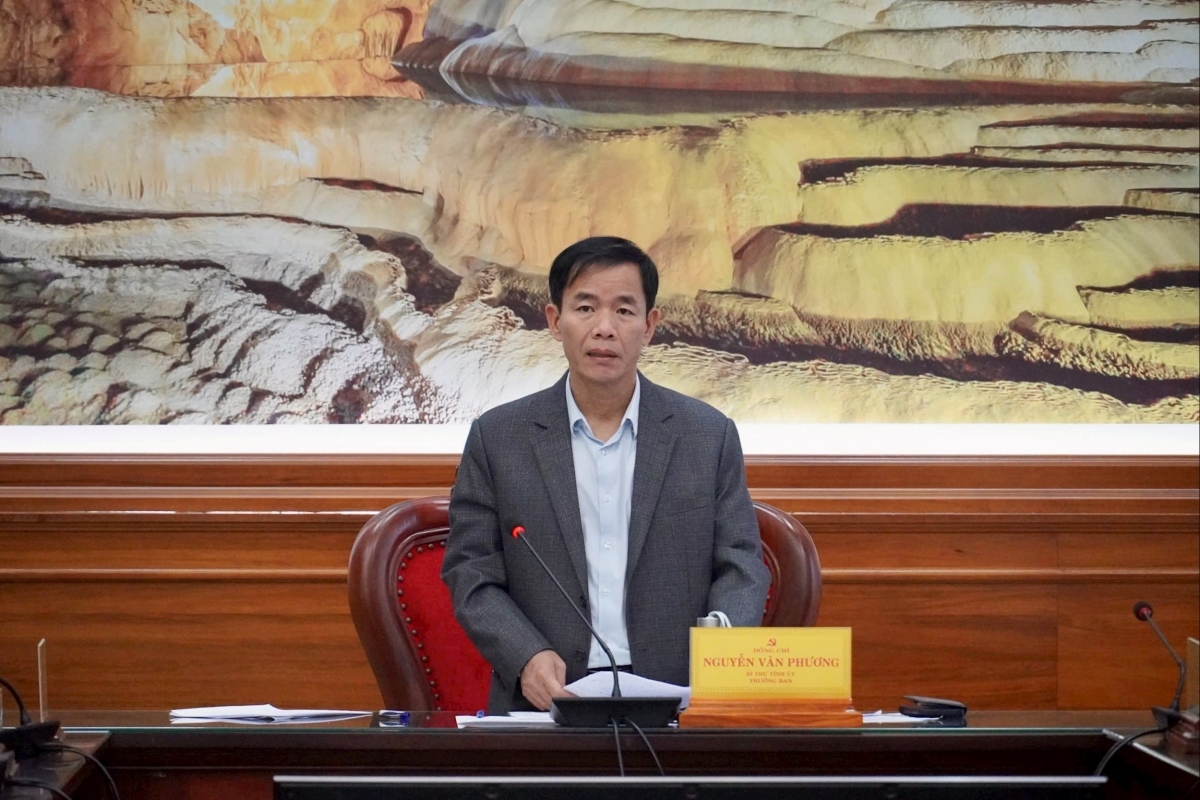 Bí thư Tỉnh ủy Quảng Trị Nguyễn Văn Phương
phát biểu kết luận tại cuộc họp - Ảnh: Báo Đại biểu Nhân dân