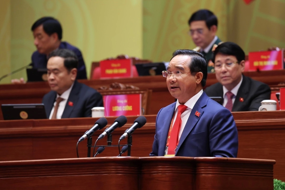 Ủy viên Trung ương Đảng, Phó Bí thư Thành ủy, Chủ tịch UBND Thành phố Hồ Chí Minh (TP.HCM) Nguyễn Văn Được trình bày tham luận tại Đại hội XIV của Đảng. Ảnh: TTXVN