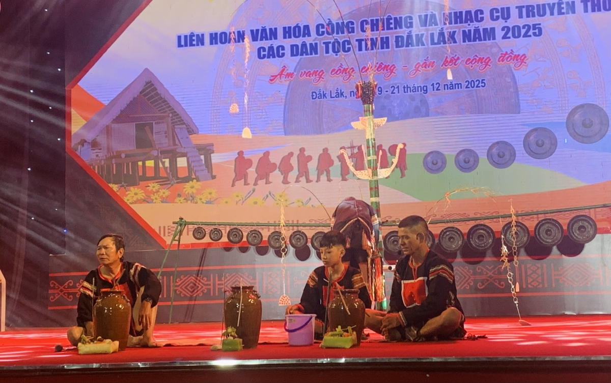 Pôa Y Phi Mjâo-Ngê pơchâu ki rơkâu xối kơ khu xeăng