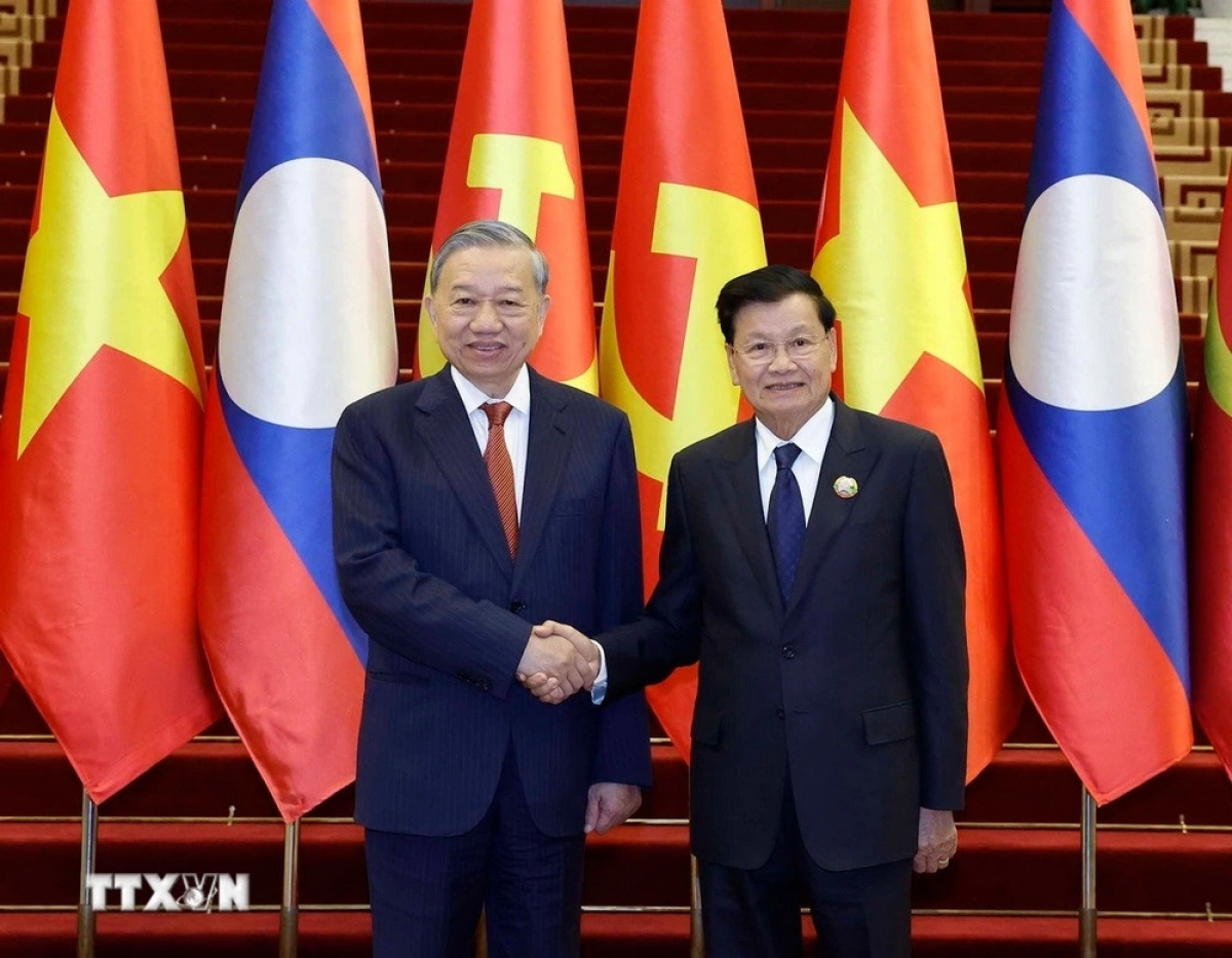 Khua git gai Ping gah dêh čar ơi Tô Lâm hăng Khua git gai Ping gah, Khua mir sir Lao Thongloun Sisoulith