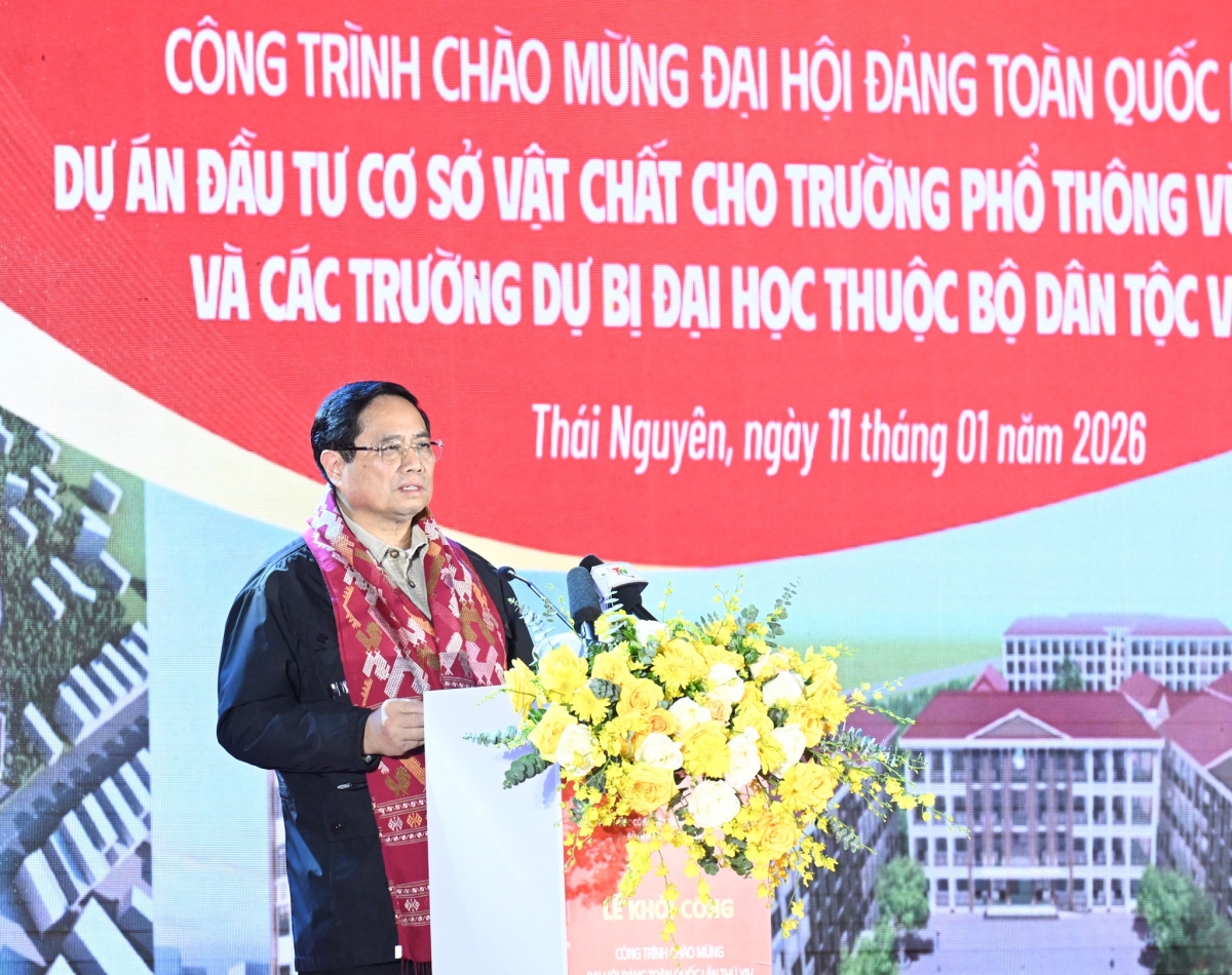 
Thủ tướng Phạm Minh Chính pơma tơ̆ lêh tơlĕch jang