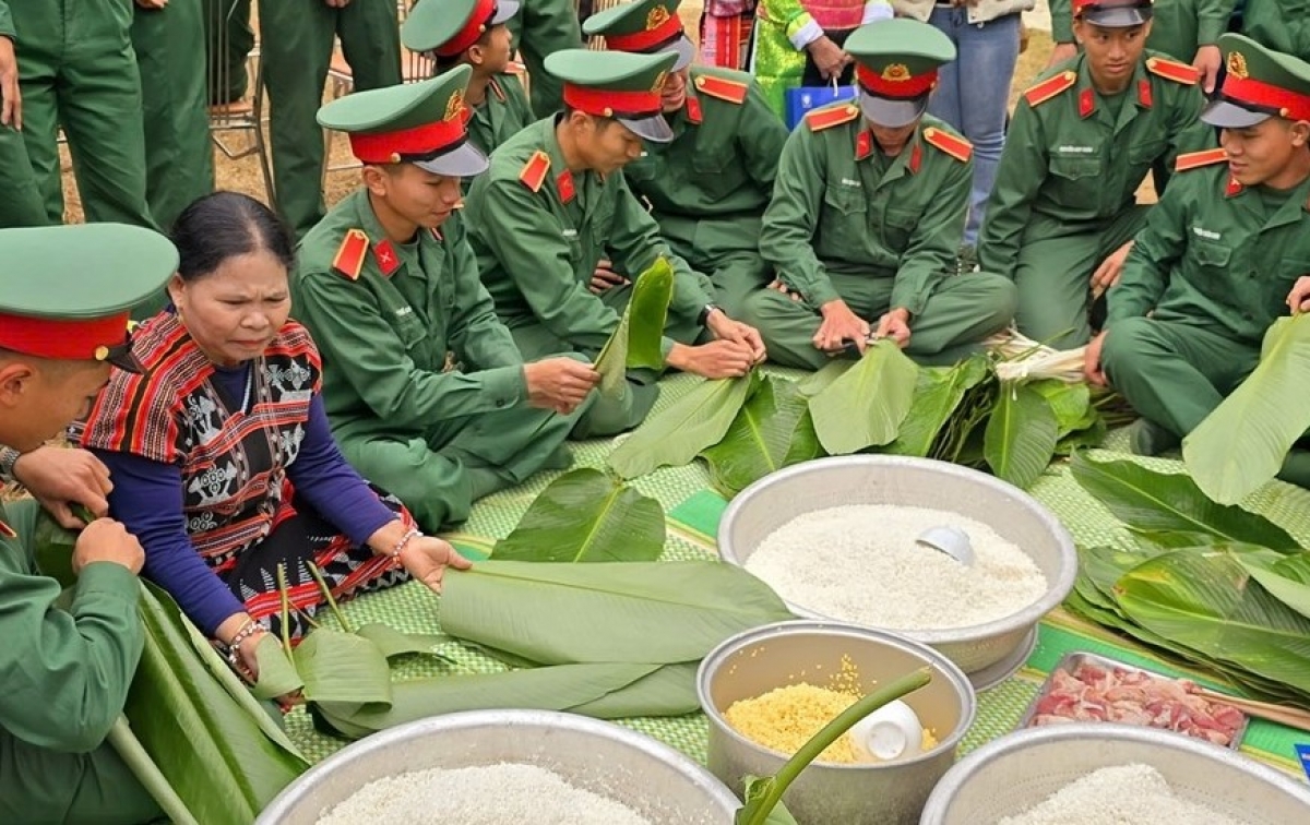 Chương trình “Bánh chưng xanh – Tết vì người nghèo” năm 2026 lan tỏa nghĩa tình, gìn giữ giá trị Tết truyền thống.