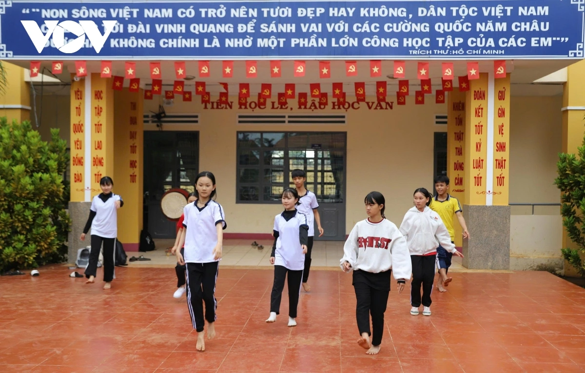 Anek saih hu kein lagaih nao bac, gru pao sahnang ngak bruk di dre