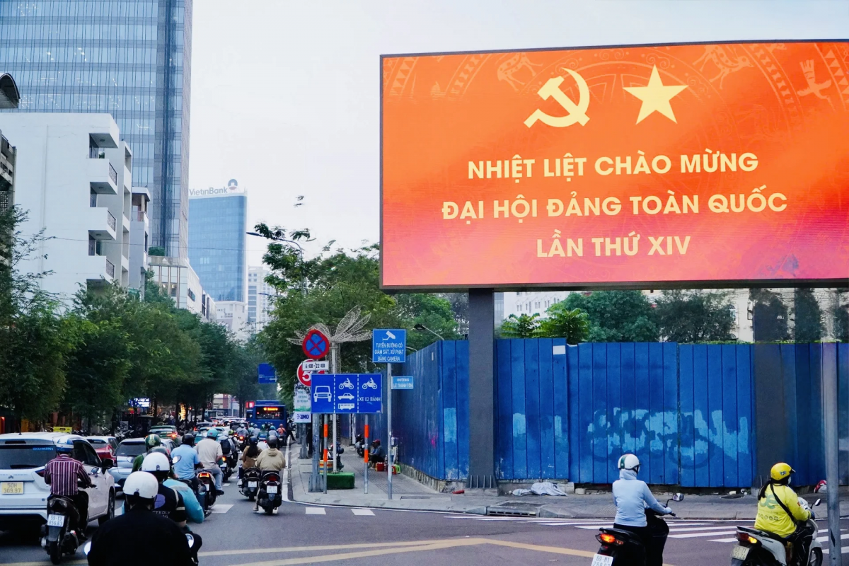 Ban raya Ho Chi Minh salam uan Nyaom roya XIV di Ndang