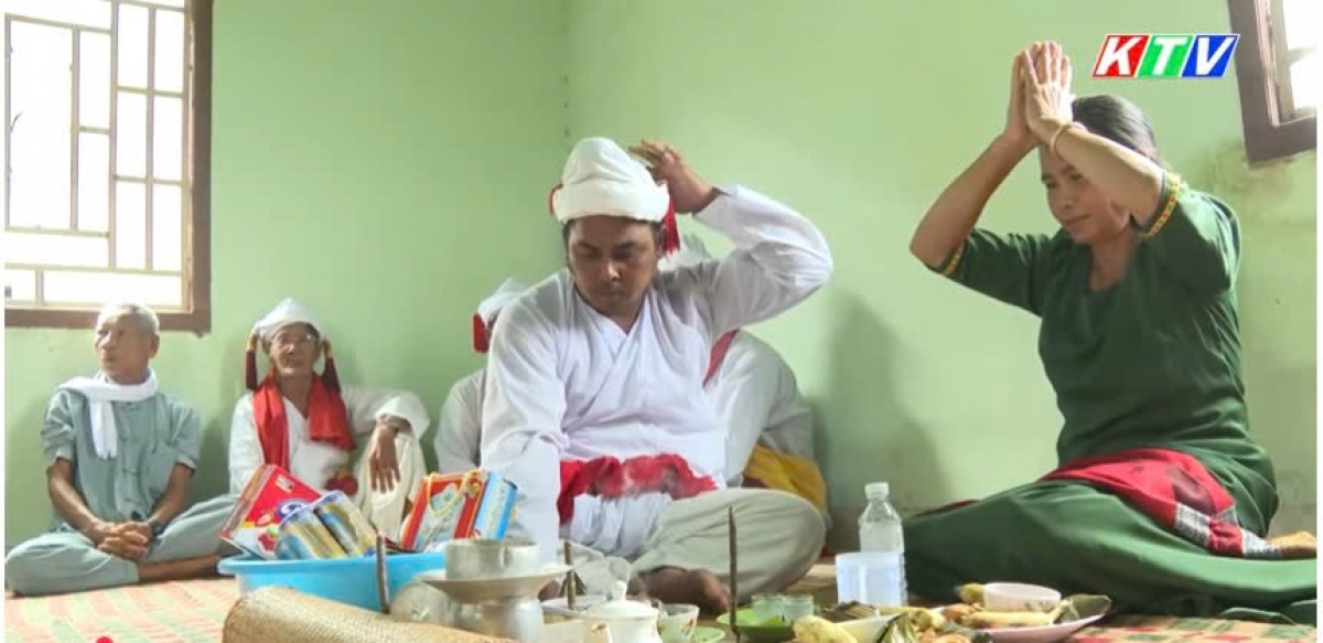 Adat duh paling lisei