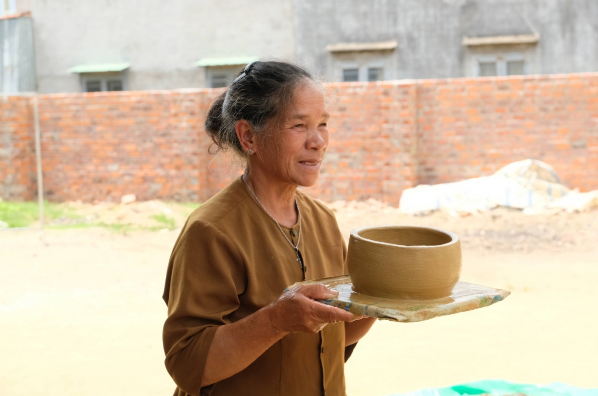Sa kaya lan Cru hu mbeik thaik thaot, hadei nan hu ba nao bambu biak tantu blaoh ba nao am cuh meng njuh