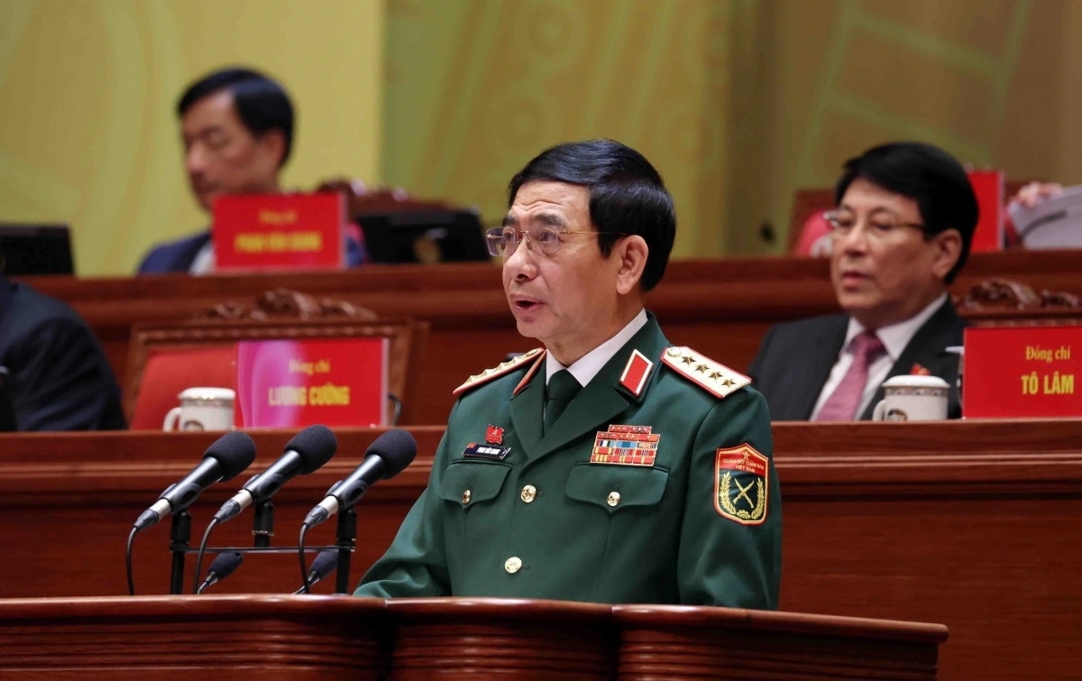Đại tướng Phan Văn Giang, Ủy viên Bộ Chính trị, Phó bí thư Quân ủy Trung ương, Bộ trưởng Bộ Quốc phòng