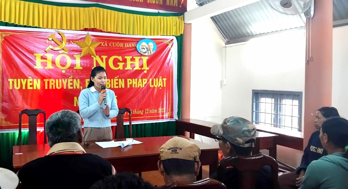 
Bơ̆ jang pơrô̆ tơbăt găh pôk rơih tơ̆ tơring tŏk bŏk tơlĕch jang kơtang, hăm pơgơ̆r lơ trong jang.