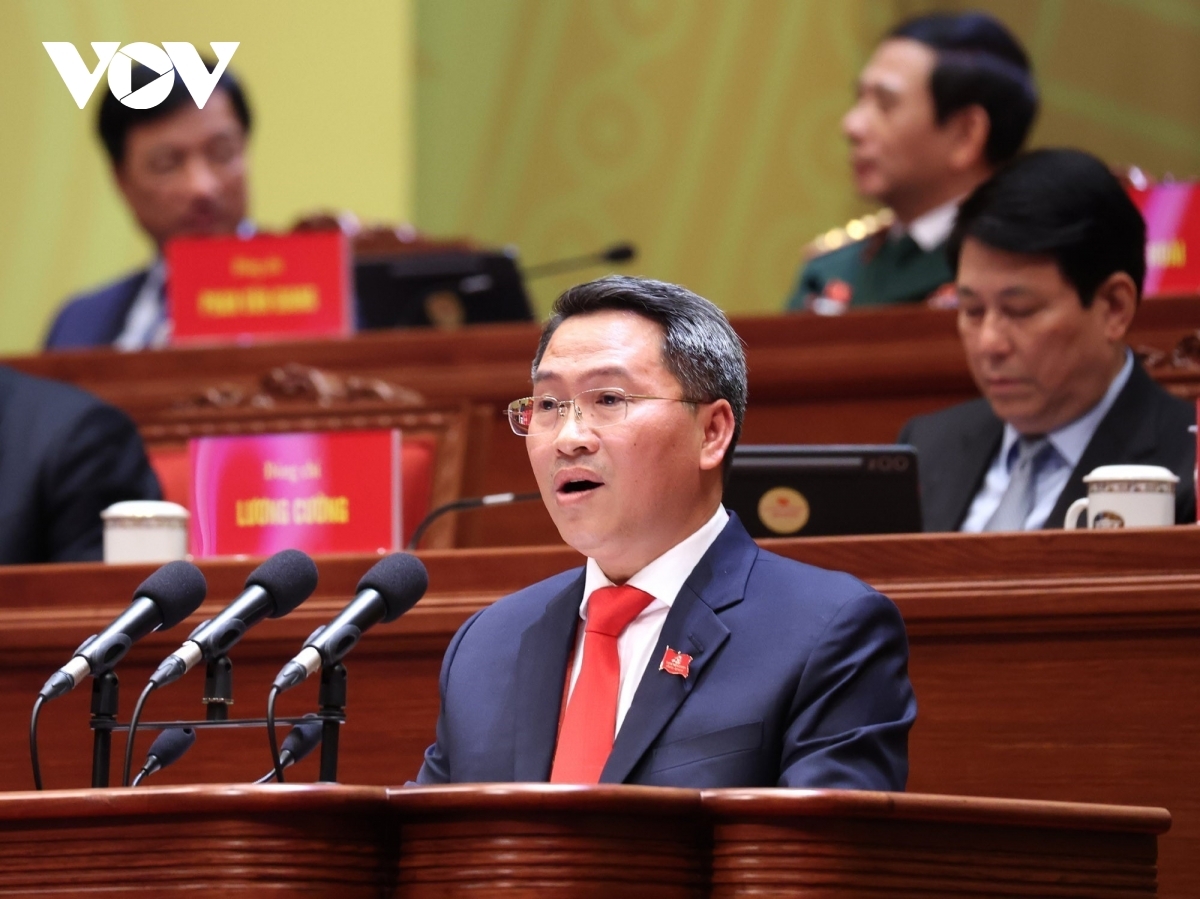 Ông Nguyễn Tấn Phát, Thành ủy viên, Bí thư Đảng ủy phường Sài Gòn (TP.HCM), trình bày tham luận “Lãnh đạo phát triển kinh tế tư nhân nhanh và bền vững”.