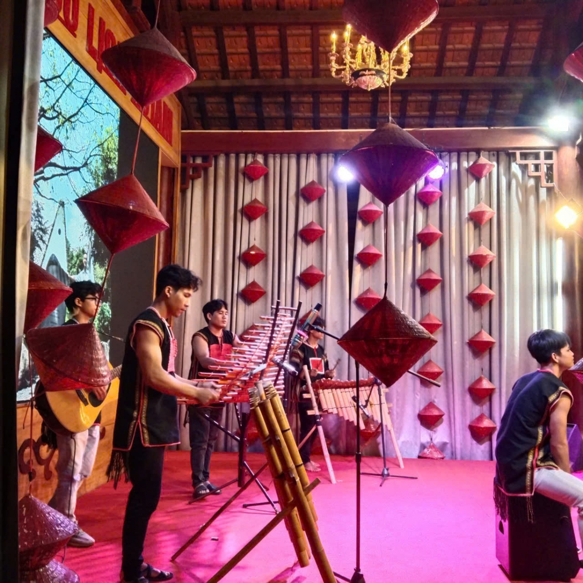 Khu vâi o tôu prôa mơđah  ăm tơmối ngăn