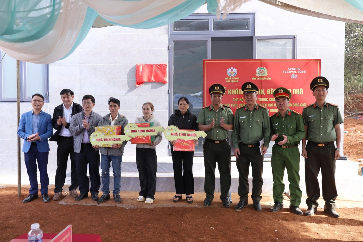 Công an n’gor Lâm Đồng pă jao 6 mblâm ngih jay tâm kơl ta n’har bri.