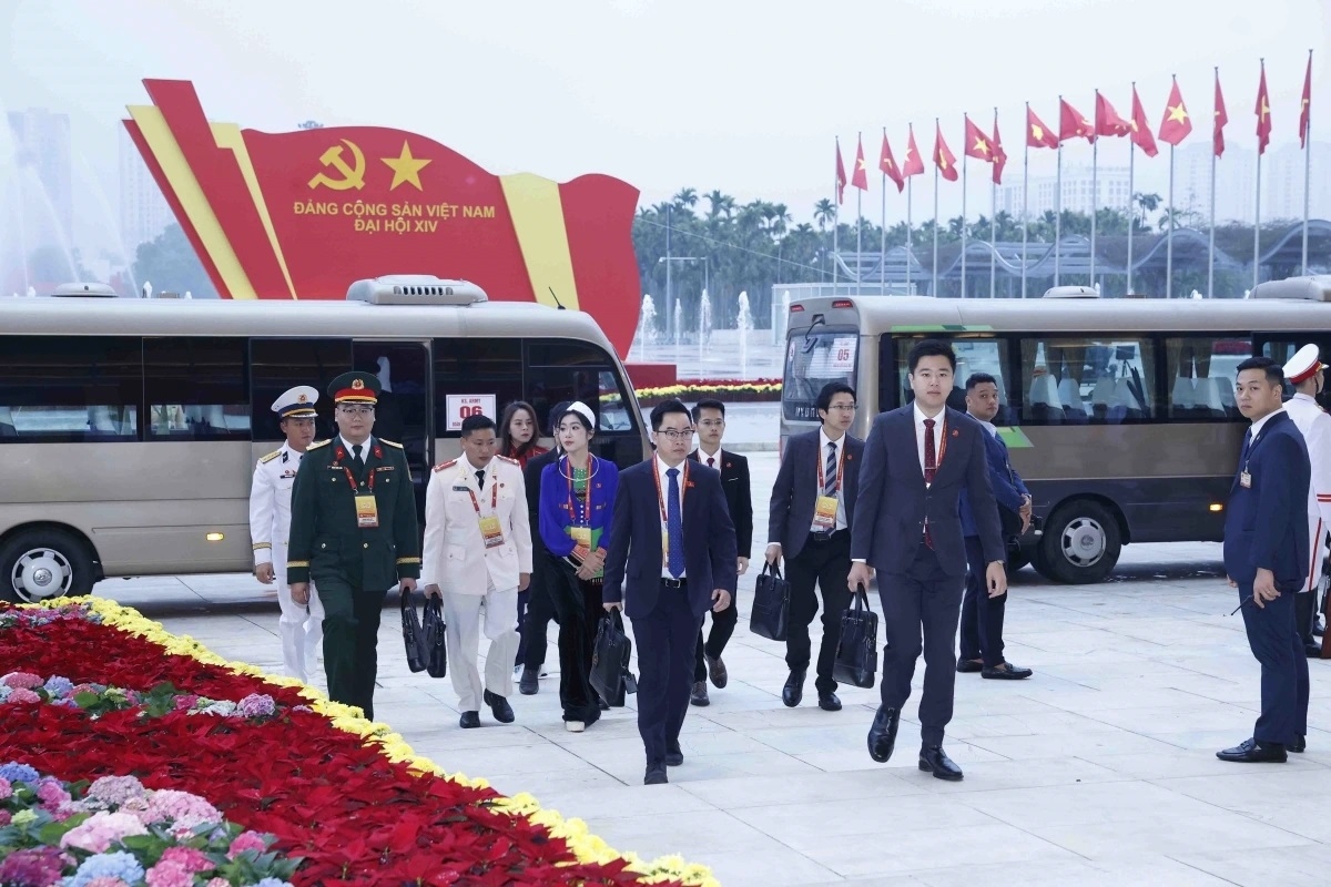 Đại hội lần thứ XIV của Đảng sẽ thảo luận, thông qua các văn kiện quan trọng: Báo cáo Chính trị của Ban Chấp hành Trung ương khóa XIII tại Đại hội đại biểu toàn quốc lần thứ XIV; Báo cáo tổng kết một số vấn đề lý luận và thực tiễn về công cuộc đổi mới theo định hướng xã hội chủ nghĩa trong 40 năm qua ở Việt Nam; Báo cáo tổng kết 15 năm thi hành Điều lệ Đảng (2011 - 2025) và đề xuất định hướng bổ sung, sửa đổi Điều lệ Đảng; Báo cáo kiểm điểm sự lãnh đạo, chỉ đạo của Ban Chấp hành Trung ương Đảng khóa XIII. Đồng thời, cũng sẽ bầu Ban Chấp hành Trung ương khóa mới.