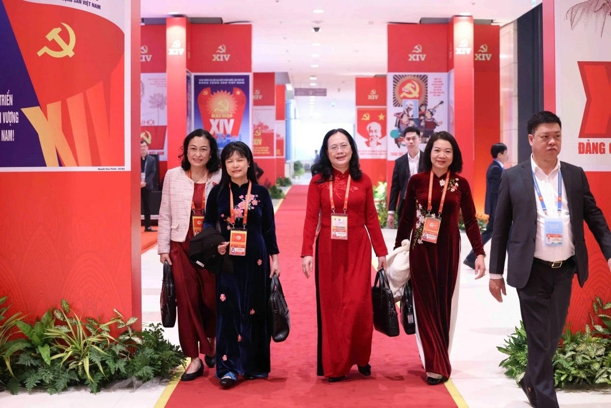 Các đại biểu đến dự phiên khai mạc Đại hội XIV của Đảng.