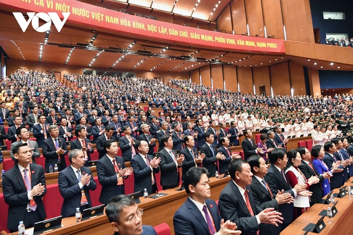 Hneăng hôp má XIV dêi Đảng cho tơdroăng ki hdró dêi tơdroăng loi tơngah ƀă pói vâ, djâ tơnêi têa prôk rơdêi tung chal nếo