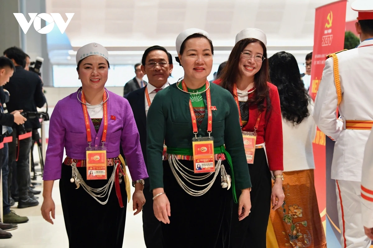 Dôm bơngai tang măt truh hop akŏm đảng