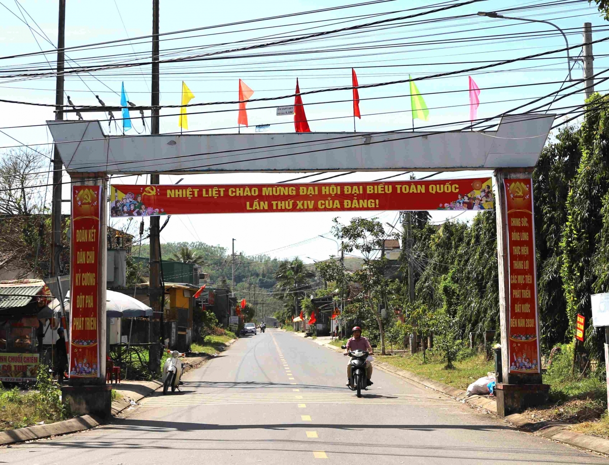 Nùs nhơm gờm chờ Pơrjum dờng Đảng gùt lơgar dơ̆ 14 tàm Dăk Lăk