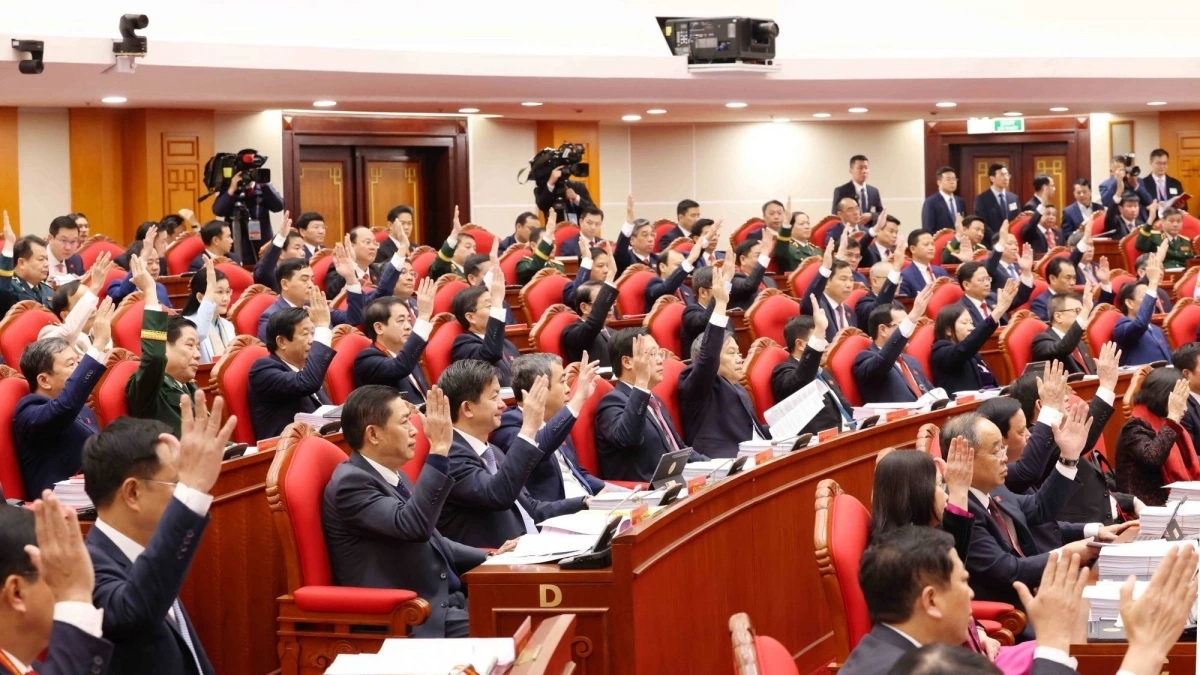 Ban Chấp hành Trung ương Đảng khóa XIV tiến hành Hội nghị lần thứ nhất.